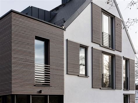 From the model of a classic house, modern, luxurious, or a model house that is currently a lot loved when building a house, usually people do not pay attention to windows. Modern House Shutters That Reinvent The Concept Of Privacy