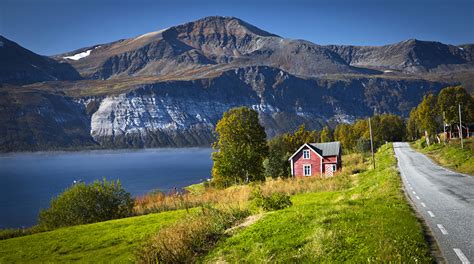Fondos De Pantalla Noruega Montañas Ríos Carreteras Casa Ullsfjorden