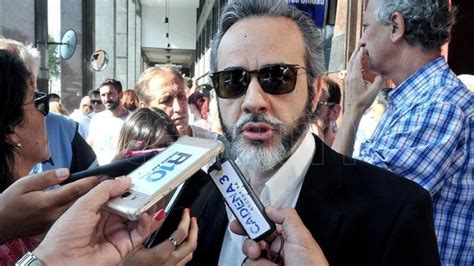 ¿tiene decidido aplicarse la vacuna? "La vacunación en CABA comenzó a cuentagotas y solo ...