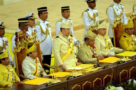 Berita Tv Malaysia Sultan Kelantan Adalah Keturunan Ke 35 Keluarga