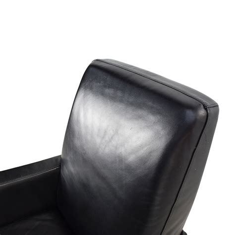 While leather is a common choice for swivel rockers and ottomans, it's not the most modern option and has the potential to date your living space. 90% OFF - Natuzzi Natuzzi Black Leather Swivel Chair with ...