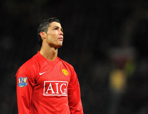 Cristiano Ronaldo Appears To Drop Hint About Manchester United Return