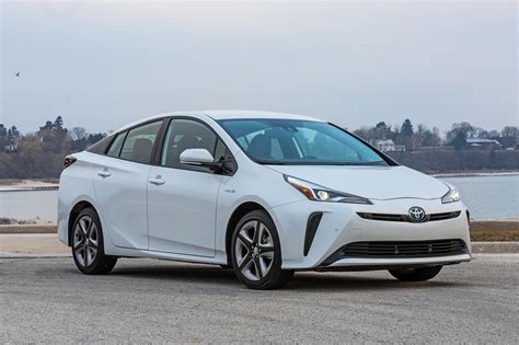 2021 Toyota Prius Review Trims Specs Price New Interior Features