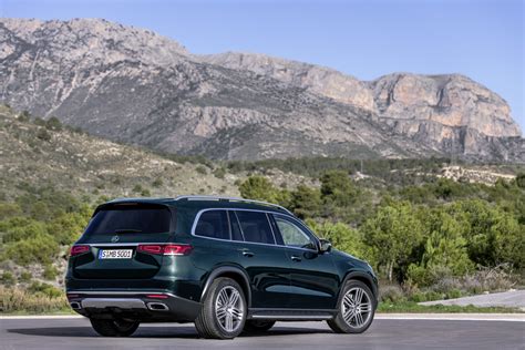 2020 Mercedes Benz Gls 2nd Gen Flagship Suv Revealed Gtspirit