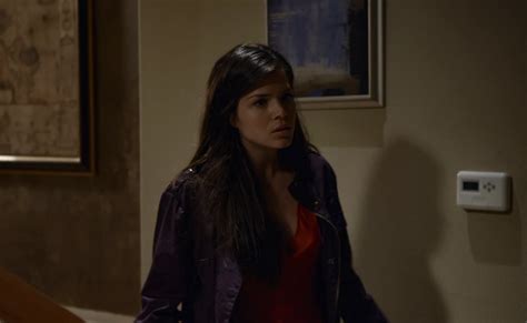 Walking The Halls 012557 652 Marie Avgeropoulos As Amber I Flickr