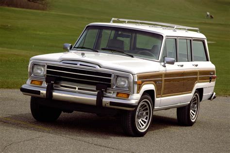 Jeep Wagoneer A Photo History Of The Style Icon