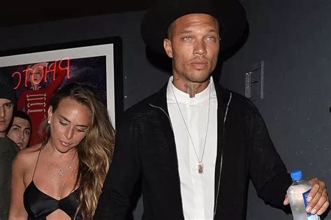 Chloe Green And Jeremy Meeks Are All Over Each Other As They Splash