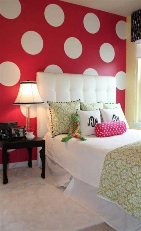 Teenagers appreciate unconventional and offbeat color combinations, patterns and styles. dots paint ideas for girls bedroom. Not really liking ...