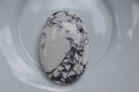 Natural Howlite Crystal White Howlite Stone Tumbled Stone Etsy