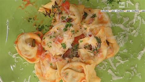 La Prova Del Cuoco Ricetta Tortelloni Di Patate E Carciofi Di Sergio