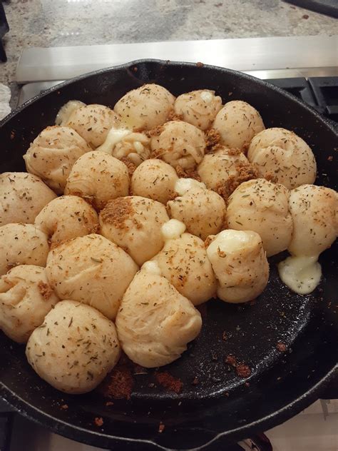 Garlic cheese bombs are the perfect side dish for pizza and pasta. Garlic Cheese Bombs : recipes