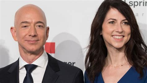 Ex Wife Of Amazon Boss Pledges To Give Half Her 36bn Fortune To Charity Us News Sky News