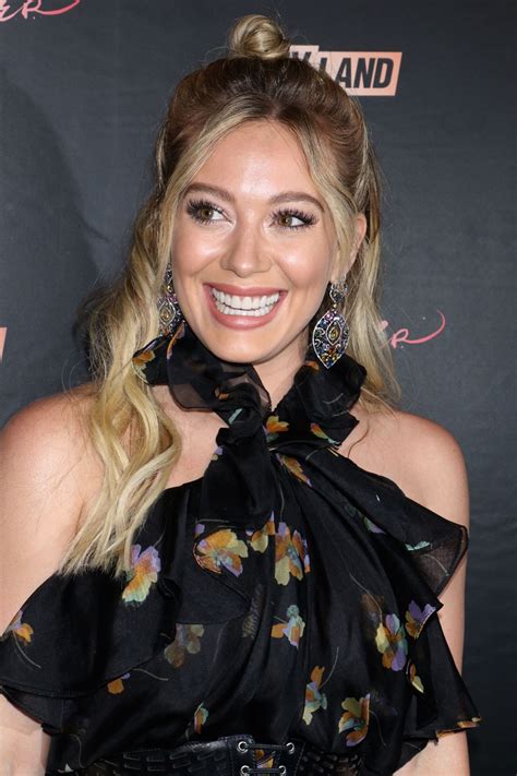 Hilary Duff On Red Carpet Younger Tv Show Premiere In Nyc 0627