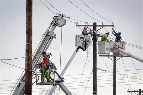 Two Weeks After Ice Storm Most Power Outages In Lane County Fixed