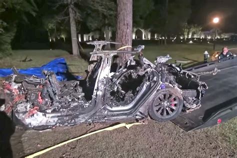 Elon Musk Denies Autopilot Use In Fatal Tesla Crash Where Police Claim