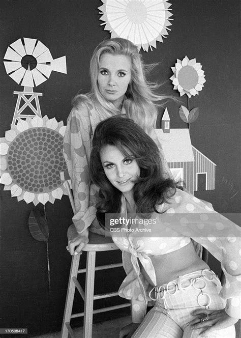 Gunilla Hutton Top And Dianna Scott From Hee Haw Image Dated News