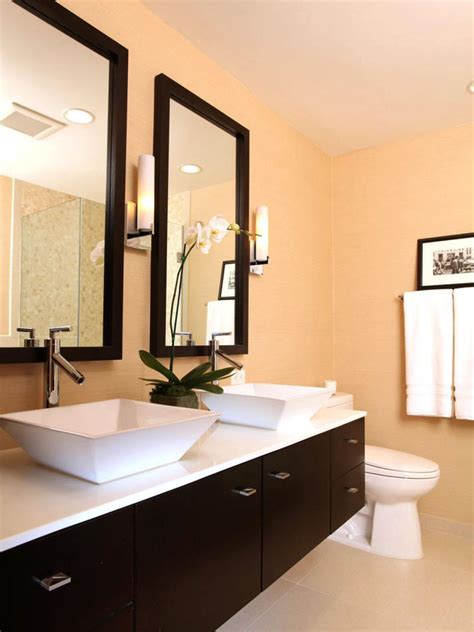 An increasingly popular trend is to make modern bathrooms relaxing. Traditional Bathroom Designs: Pictures & Ideas From HGTV ...