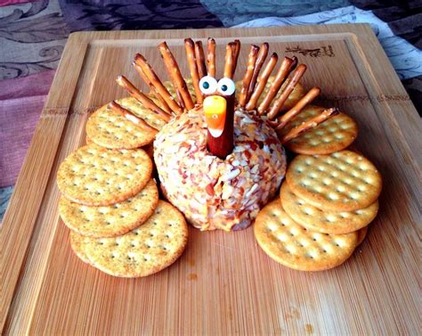 Turkey Cheese Ball Thanksgiving Appetizer Thanksgiving