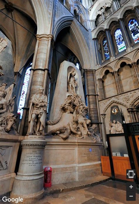 North Transept Lion Sculpture Westminster Abbey Statue