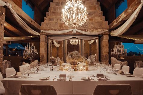 The look we wanted to go for was an intimate wintery affair, classic style. A romantic rustic wedding theme - Modern Wedding