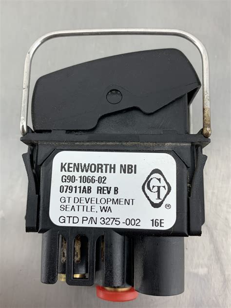 Kenworth 5th Wheel Lock Rocker Switch Used G90 1066 02 Ekg Diesel