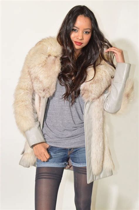 Pin By Wotin 35 On Women In Fur 3 Fashion Fur Coat Jackets