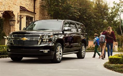 2018 Chevrolet Suburban Lt Price And Specifications The Car Guide
