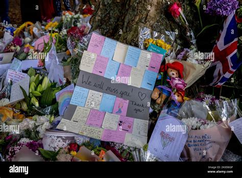 Messages To Queen Elizabeth Ii Seen On Top Of The Flower Tributes At