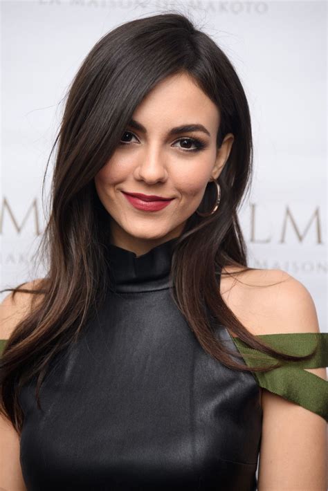 Lovely Ladies In Leather Victoria Justice In A Leather Dress