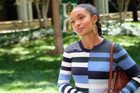 Grown Ish Star Yara Shahidi Explains The Differences Between Her And