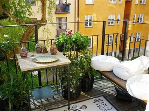 23 Amazing Decorating Ideas For Small Balcony Small Balcony Garden