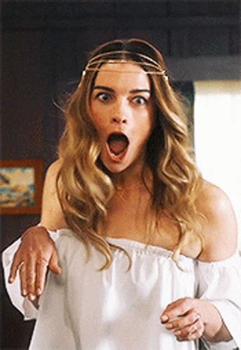 Schitts Creek Alexis Rose Gif Schitts Creek Alexis Rose Shocked Discover And Share Gifs