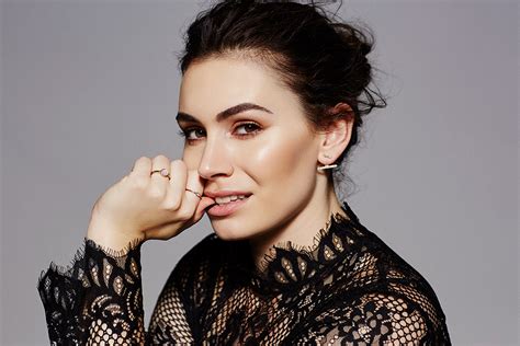 Sophie Simmons Birthmark Removed