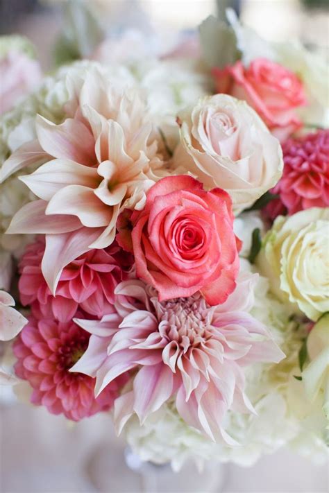 Free for commercial use no attribution required high quality images. Beautiful Bridal: 15 Breathtaking Dahlia Bouquets