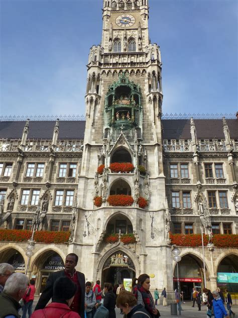 The glockenspiel is a metal instrument similar to the xylophone and it comes in various sizes. My Life in Retirement: G is for the Glockenspiel in Munich ...