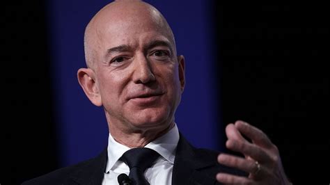 Heres What Jeff Bezos Said In His Final Letter As Amazon Ceo Indy100