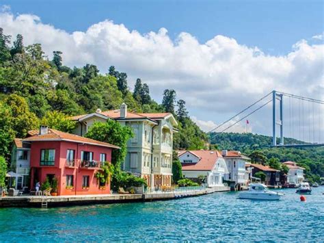 Bosphorus Cruise And Dolmabahçe Palace Tour Full Day Getyourguide