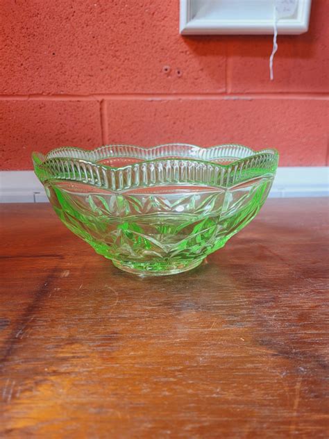 gc003 green cut glass bowl on the square emporium