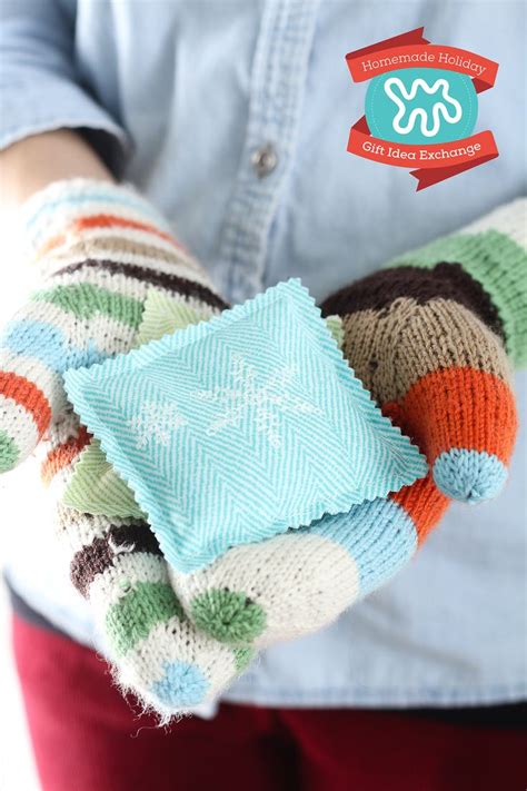 Homemade Holiday T Idea Make These Cozy Lavender Handwarmers