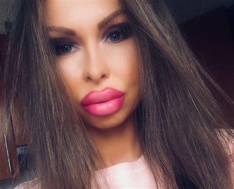 Druga Polska Barbie Z Radomia Z Anellą łączą Mnie Tylko Powiększone Usta Judyta Rozbicka