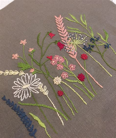 Flower meadow embroidery | Embroidery flowers pattern, Flower embroidery designs, Embroidery flowers