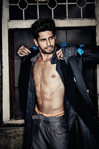 Shirtless Bollywood Men Sidharth Malhotra In His Emporio Armani Underwear