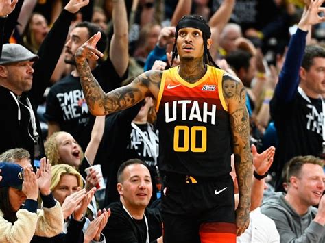 Jordan Clarkson Stays With Utah Takes Over Starting Spot From Mitchell