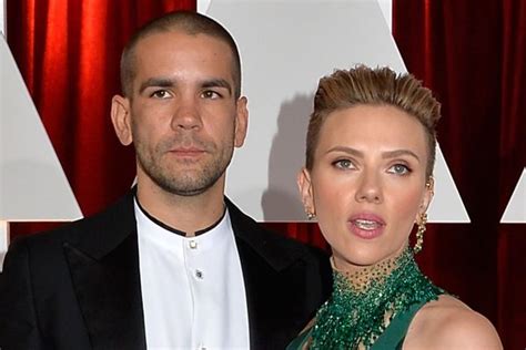 Scarlett Johansson Files For Divorce Following Split From Second