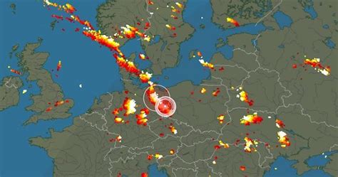 Groźna Pogoda Silne Burze Nadciągają Do Polski