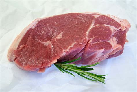 Affordable steaks, burger, roasts & more. Lamb Chump Steak - 5 ounce - Court Farm Butchery & Country ...
