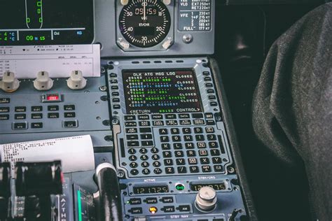 Flight Management System Fms The Aircrafts Brain Pilotstories