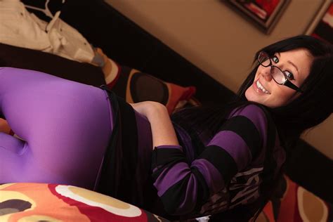 Horny Teen Geek Catie Minx In Glasses And Tight Purple Nylons Pichunter