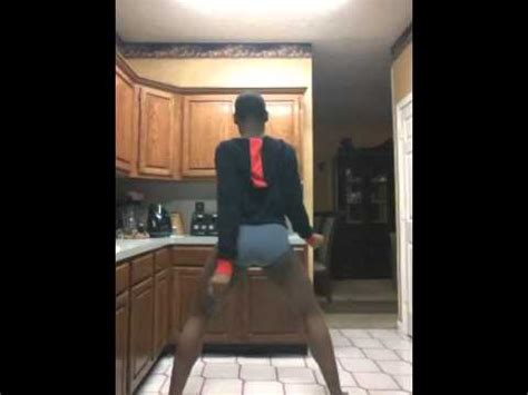 Gay Guy Twerking Part Youtube