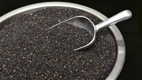 8 Hidden Benefits Of Black Sesame Seeds Utopia